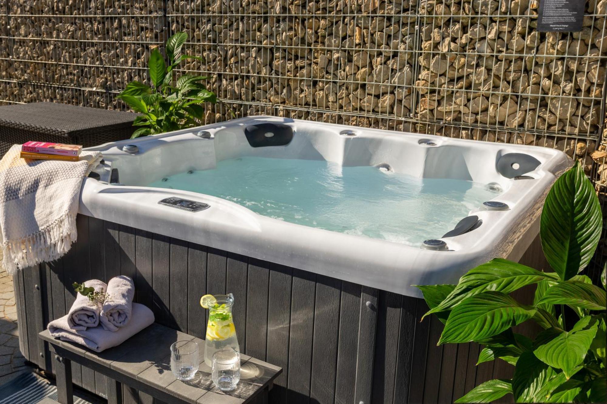 Spacious Home Sauna Hot Tub Pool Patio Bbq Hohenfels-Essingen Zewnętrze zdjęcie